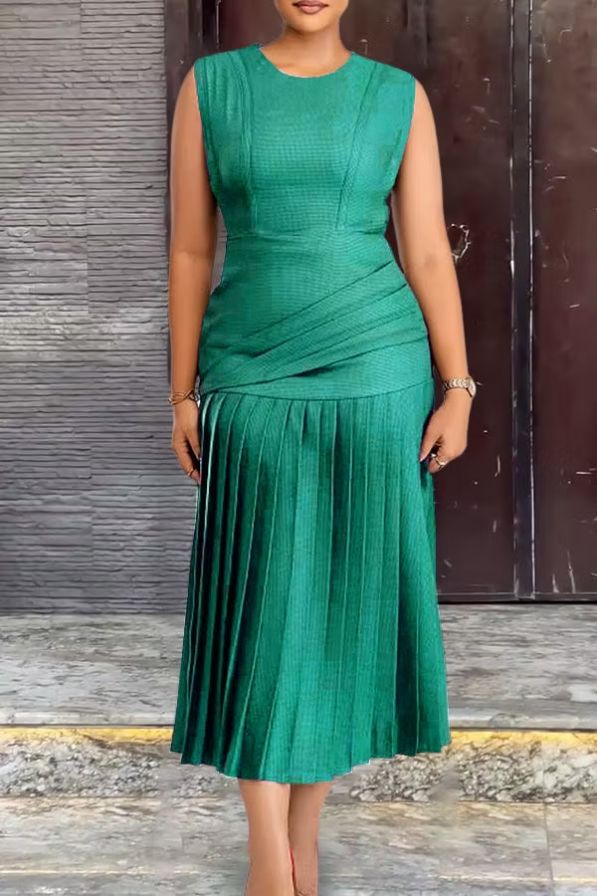 Elegant Round Neck Ruched Hem Midi Dress Elegant Round Neck Ruched Hem Midi Dress