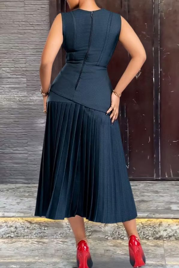 Elegant Round Neck Ruched Hem Midi Dress Elegant Round Neck Ruched Hem Midi Dress